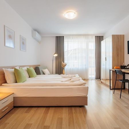 Flora Studios Sarafovo Burgas Екстер'єр фото