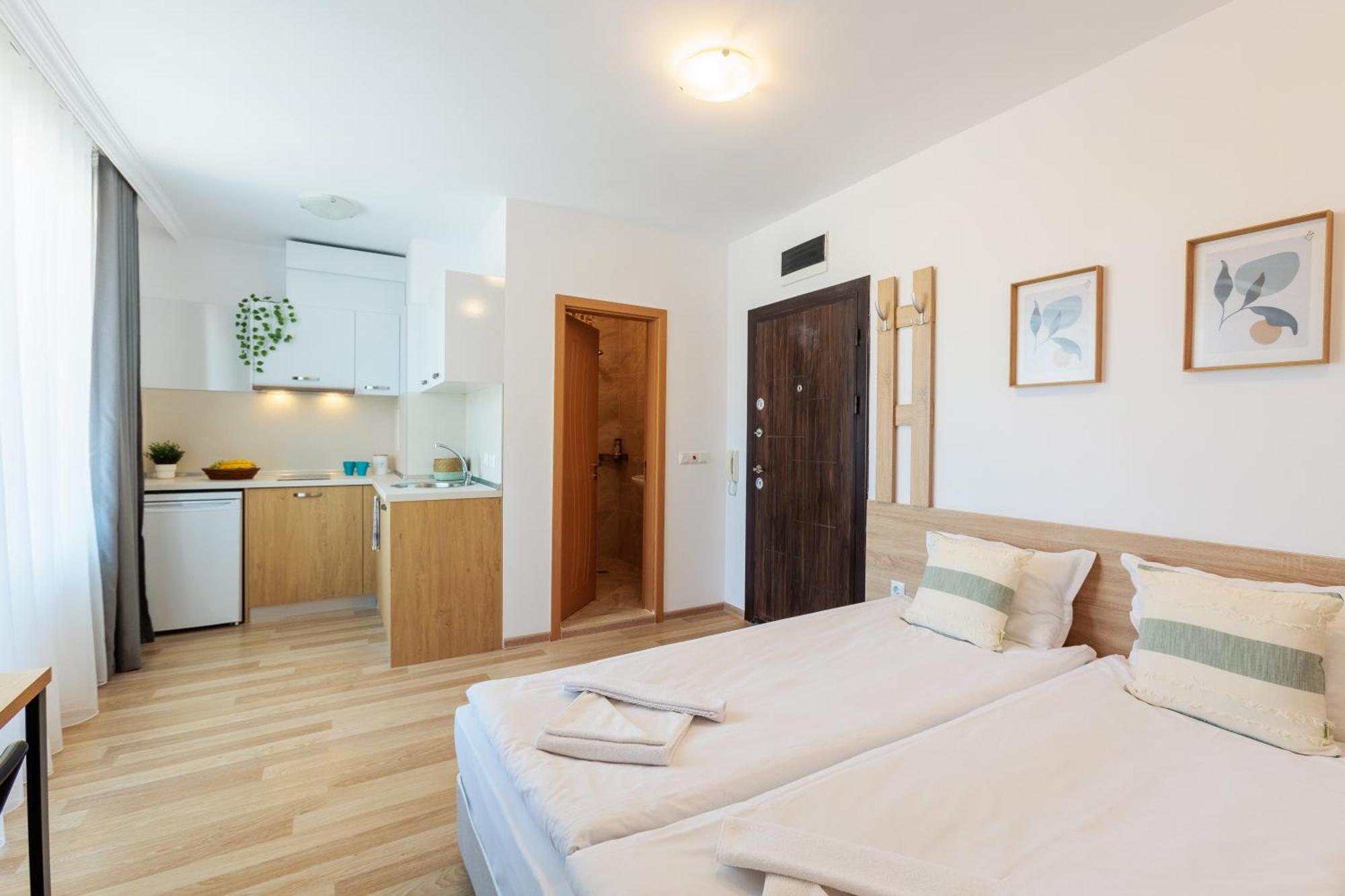 Flora Studios Sarafovo Burgas Екстер'єр фото