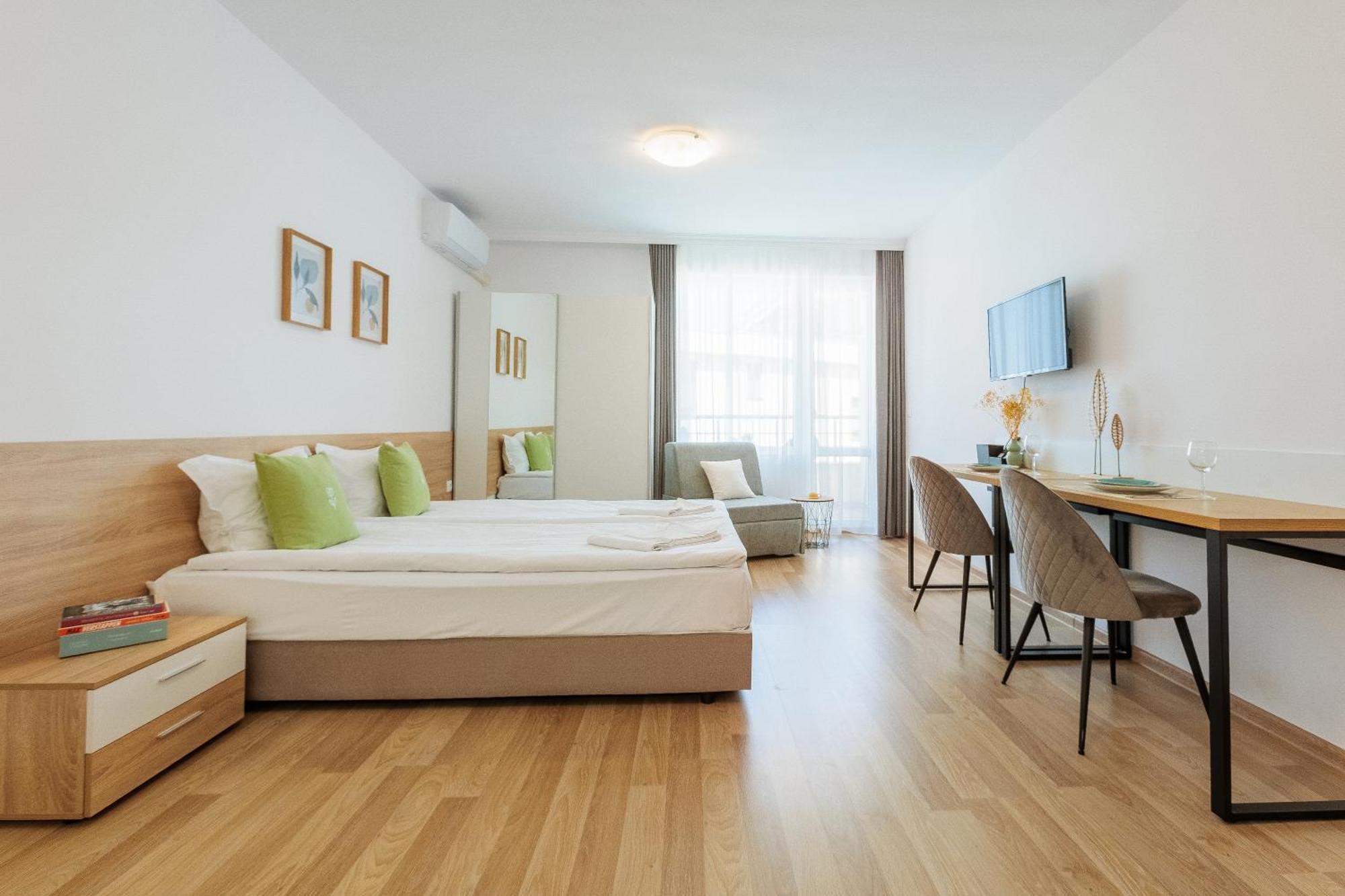 Flora Studios Sarafovo Burgas Екстер'єр фото